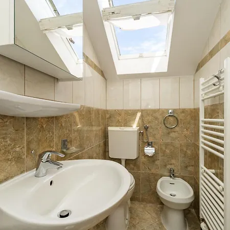 Francesca & Vardia Winery 게스트하우스 3*