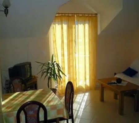 Francesca & Vardia Winery 믈리니