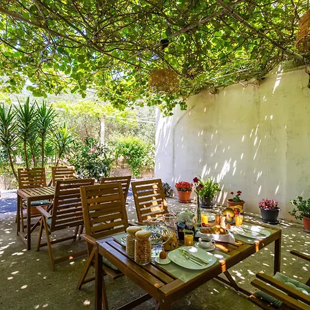 Francesca & Vardia Winery 3* ムリニ