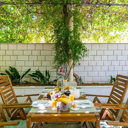 Francesca & Vardia Winery 3* ムリニ