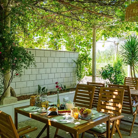 Guest house Francesca 3*